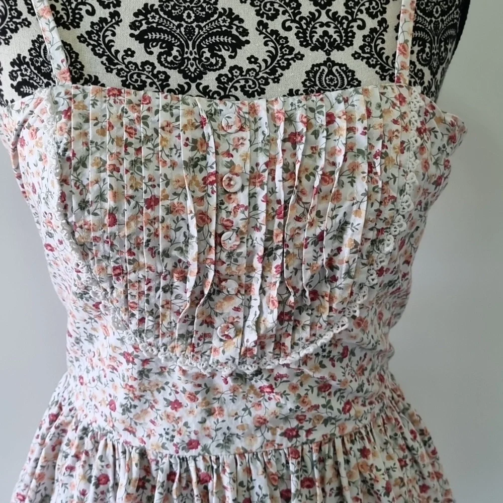 CKM, floral dress, tie waist, elastic back, adjustable straps, approx size 10 - Picture 2 of 9